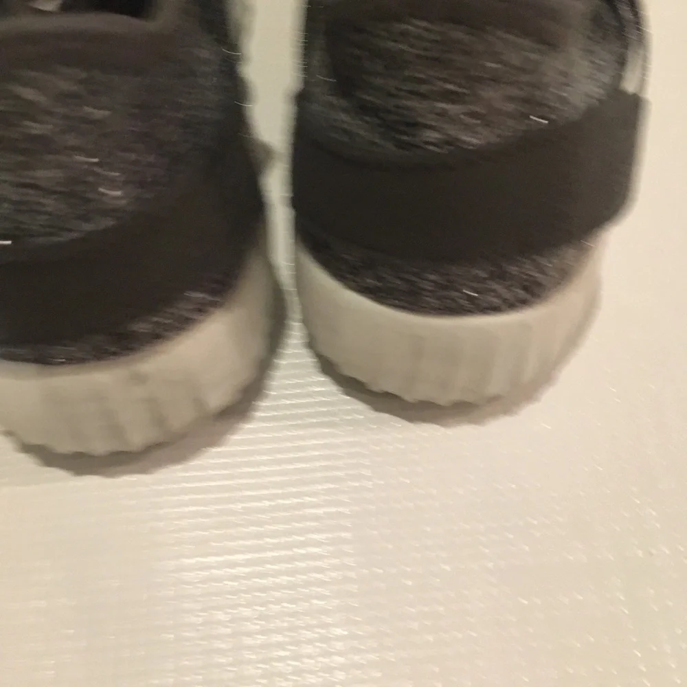 Girls Fashion Sneaker